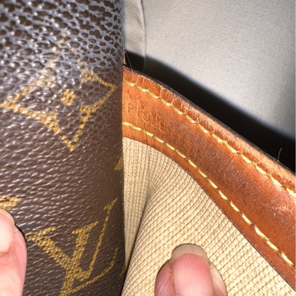 Louis Vuitton Monogram Reporter PM - Picture 7 of 9
